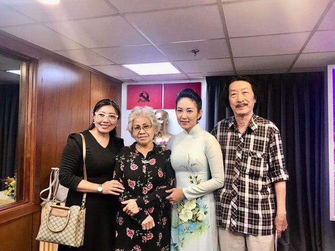 Giải Trần Hữu Trang 2022: Có nên để NSƯT tranh tài cùng nghệ sĩ trẻ? 4 Giải Trần Hữu Trang 2022: Có nên để NSƯT tranh tài cùng nghệ sĩ trẻ ? ảnh 3